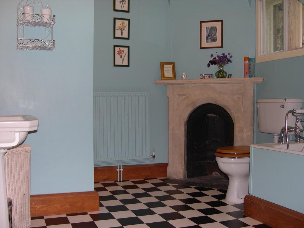 Lullington House Bed & Breakfast Beckington ภายนอก รูปภาพ